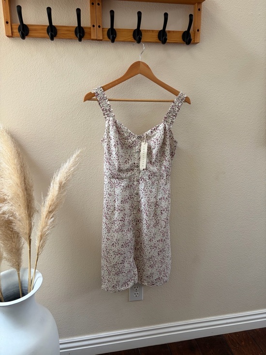 lovestitch Dresses & Skirts - Lovestitch Cream Dress with Mauve Floral Print